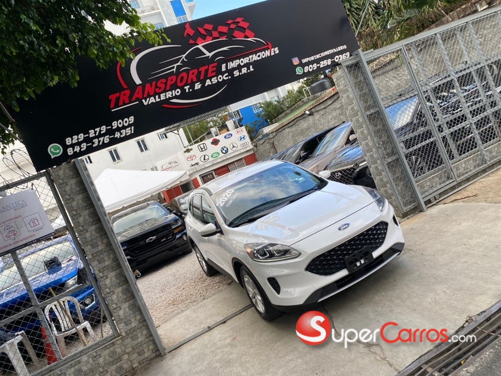 2020 Ford Escape SE — foto 3 / 12