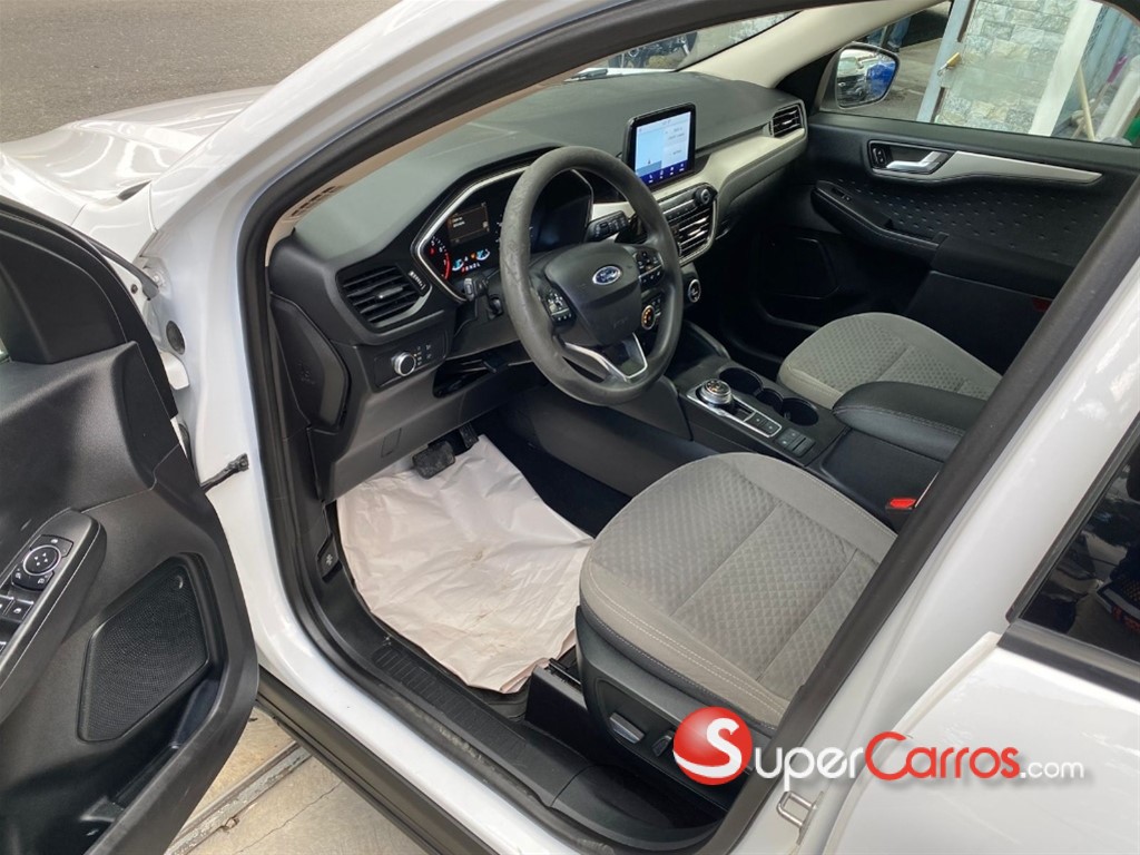 2020 Ford Escape SE — foto 7 / 12