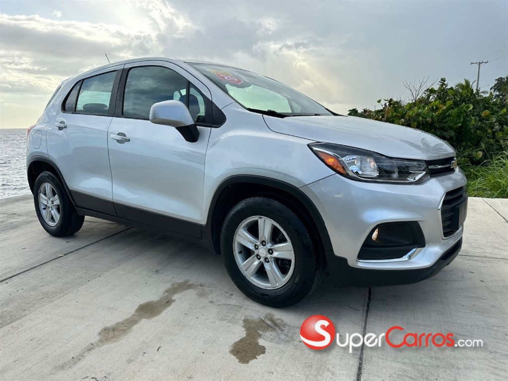 2020 Chevrolet Trax LS — foto 2 / 12