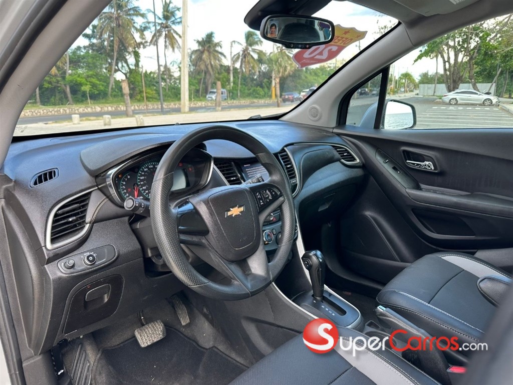 2020 Chevrolet Trax LS — foto 10 / 12
