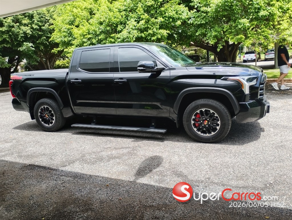 2025 Toyota Tundra Platinum — foto 3 / 12