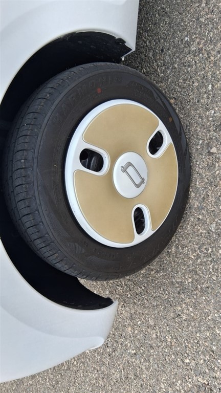 2026 Bestune Pony EV — foto 11 / 12