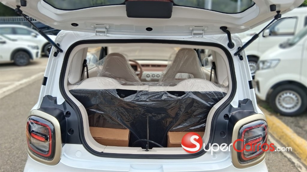 2026 Bestune Pony EV — foto 12 / 12