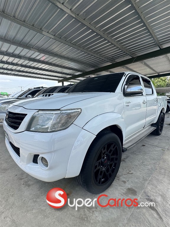 2011 Toyota Hilux SRV — foto 3 / 8