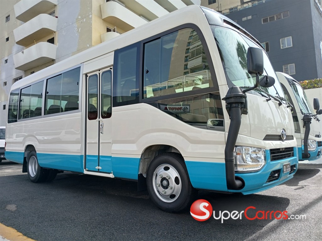 2027 Toyota Coaster — foto 2 / 7