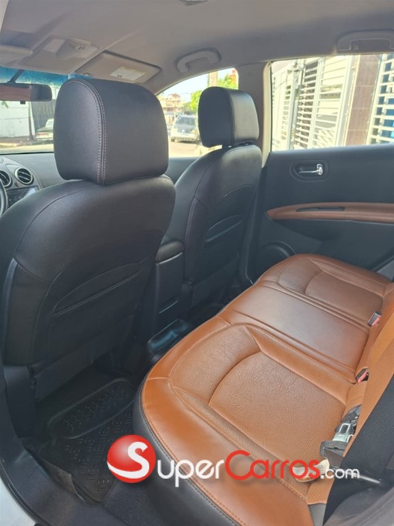 2016 Nissan Rogue S — foto 2 / 8