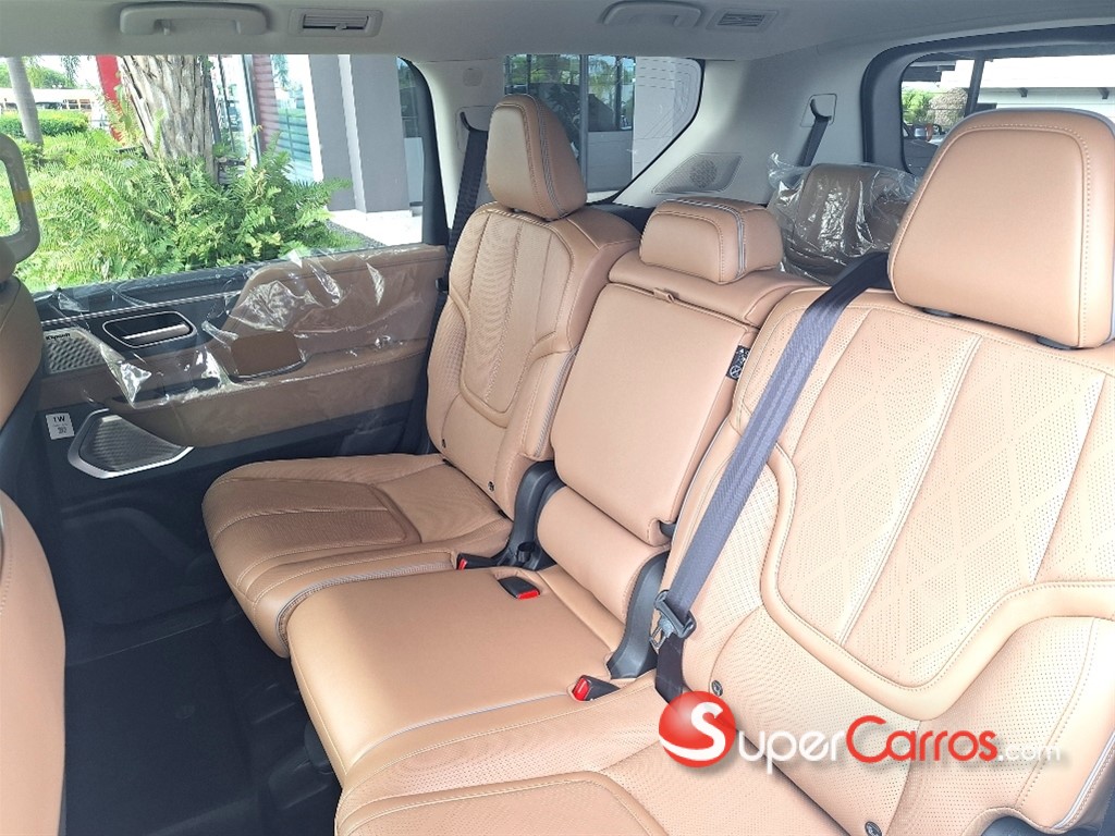 2027 Infiniti QX-80 — foto 7 / 10