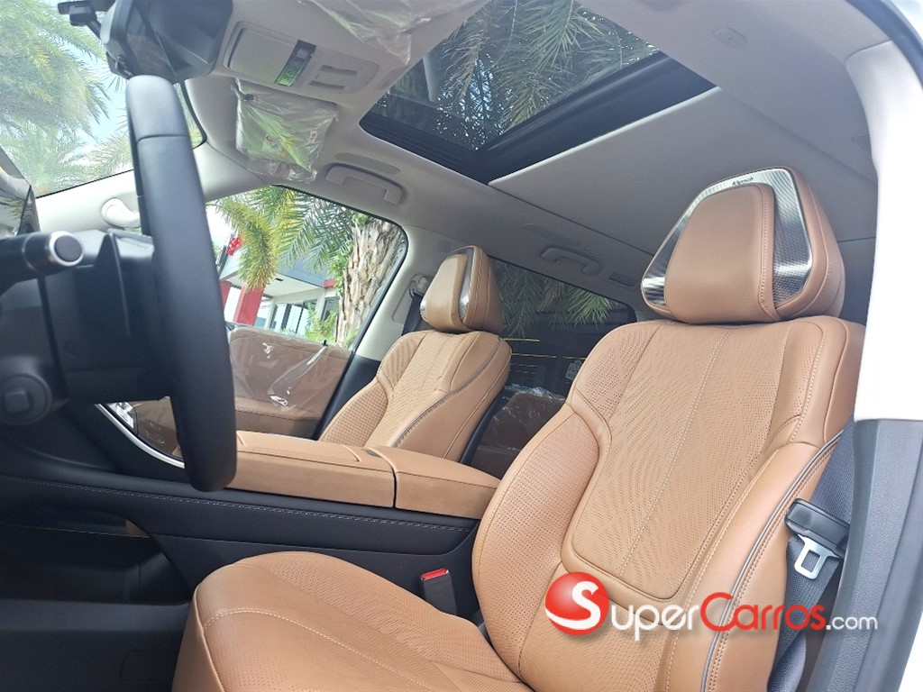 2027 Infiniti QX-80 — foto 9 / 10