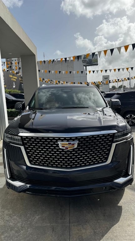 2023 Cadillac Escalade Luxury Short — foto 2 / 7