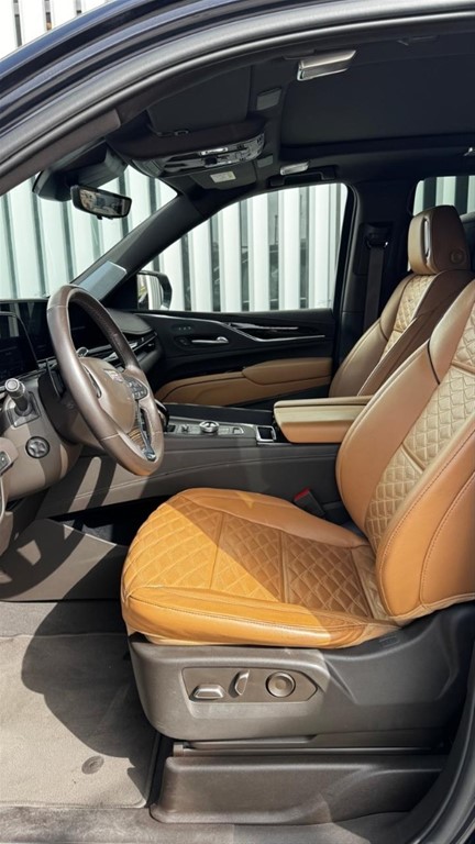 2023 Cadillac Escalade Luxury Short — foto 5 / 7