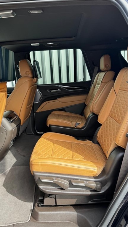 2023 Cadillac Escalade Luxury Short — foto 6 / 7