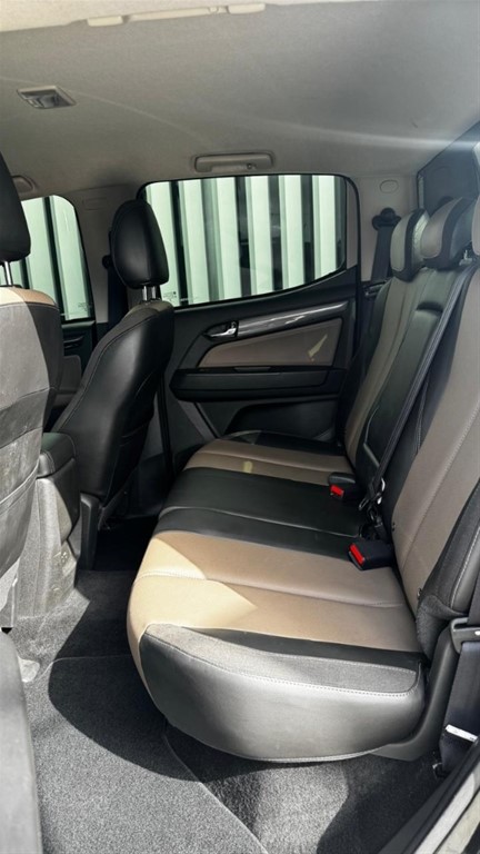 2025 Chevrolet Colorado Highcountry — foto 6 / 7