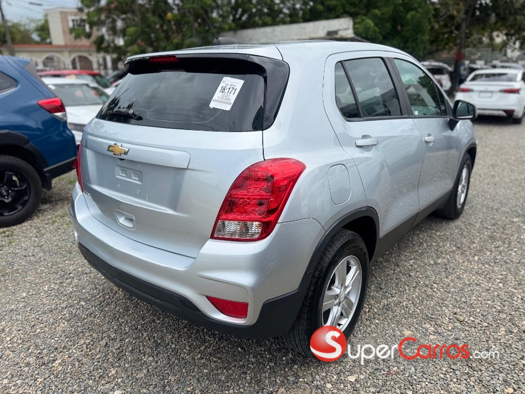 2020 Chevrolet Trax LS — foto 3 / 9