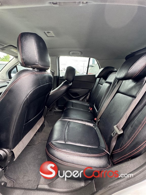 2020 Chevrolet Trax LS — foto 8 / 9