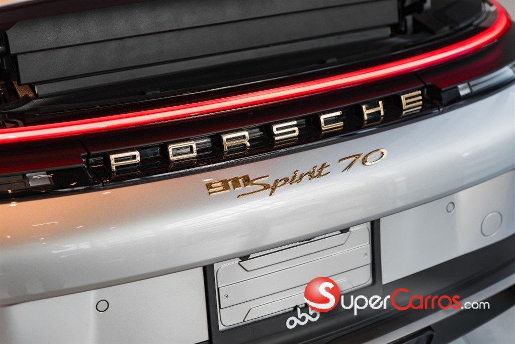 2026 Porsche 911 Spirit 70 — foto 8 / 12