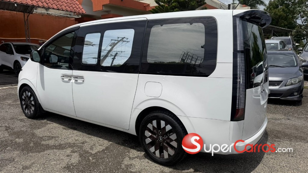 2022 Hyundai Staria — foto 4 / 10