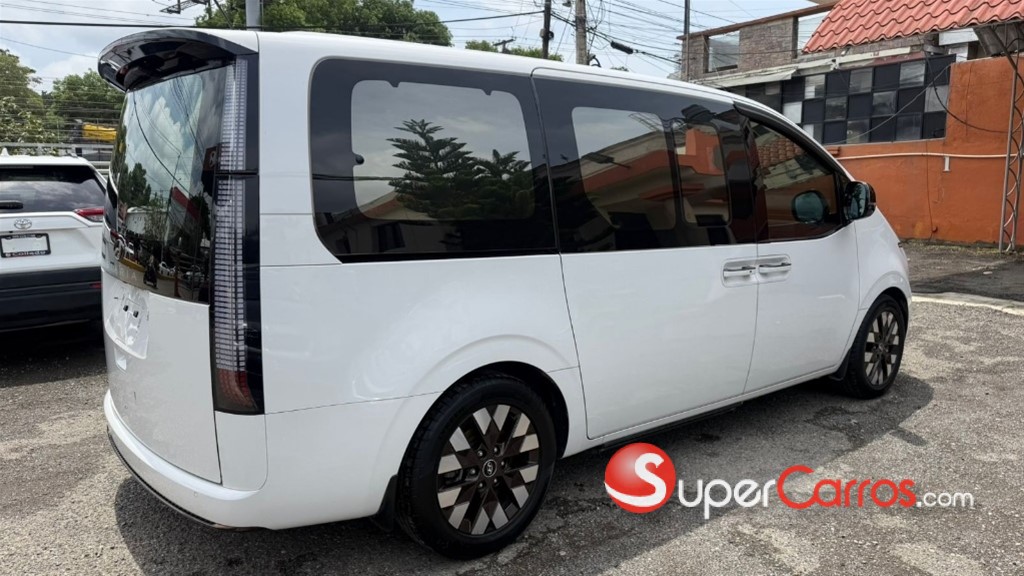 2022 Hyundai Staria — foto 6 / 10