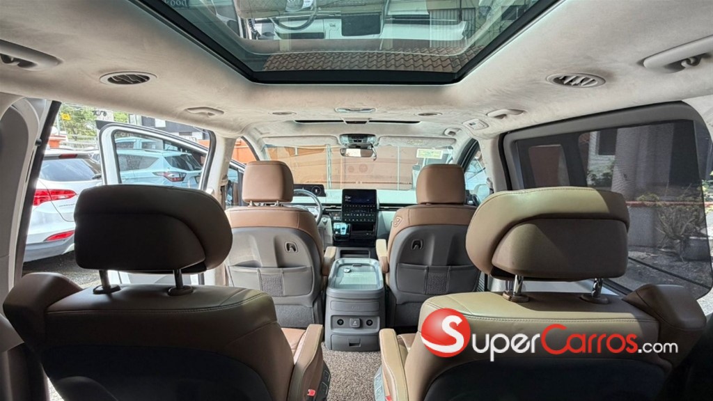 2022 Hyundai Staria — foto 9 / 10