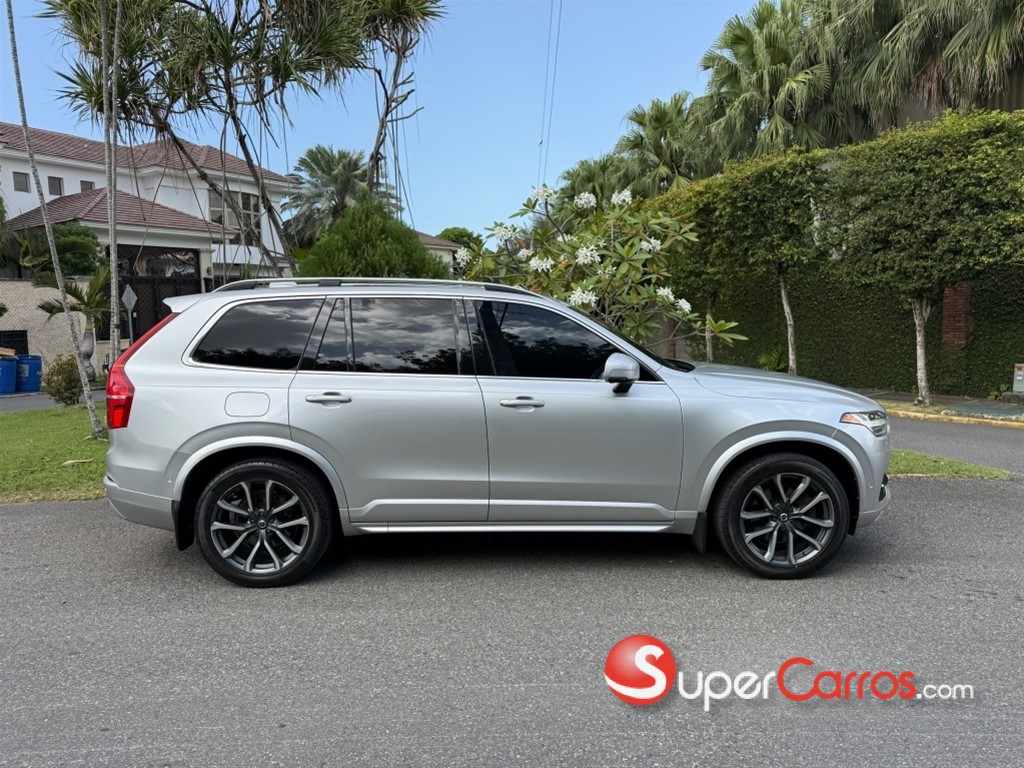 2018 Volvo XC90 Momentum T6 — foto 5 / 11