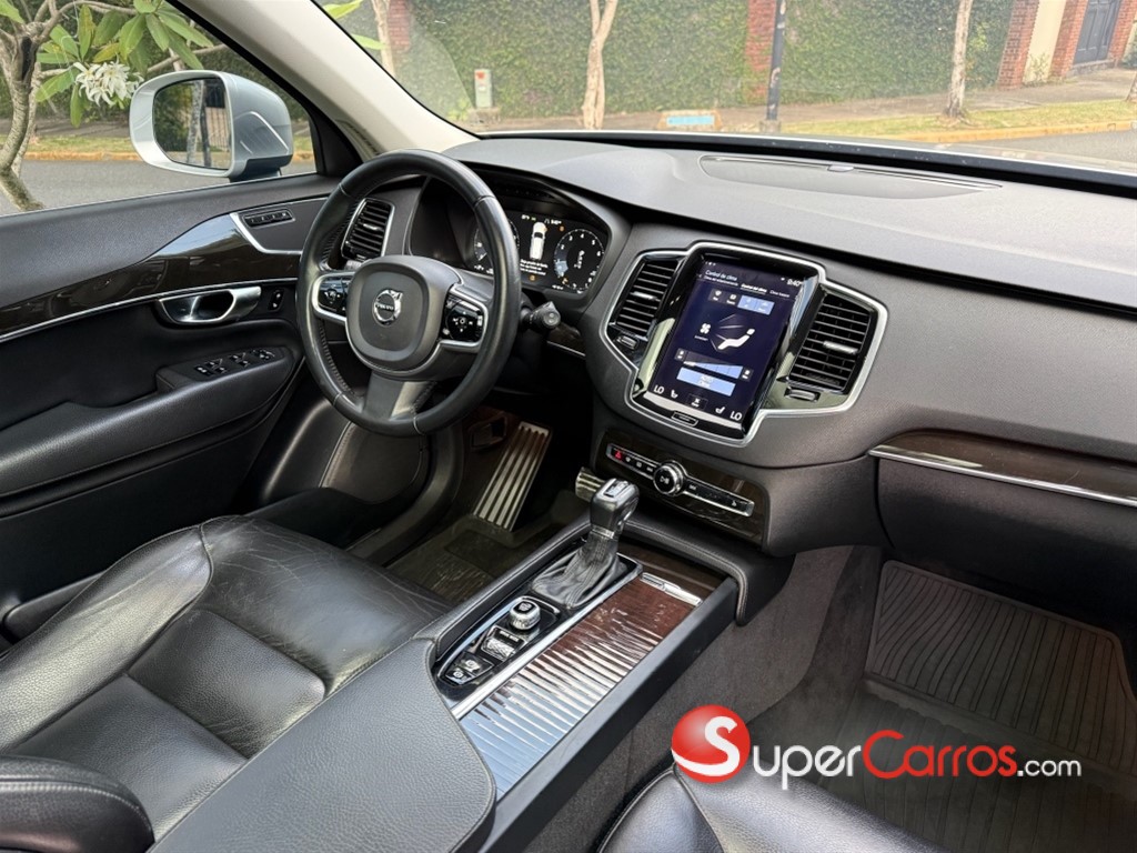 2018 Volvo XC90 Momentum T6 — foto 8 / 11