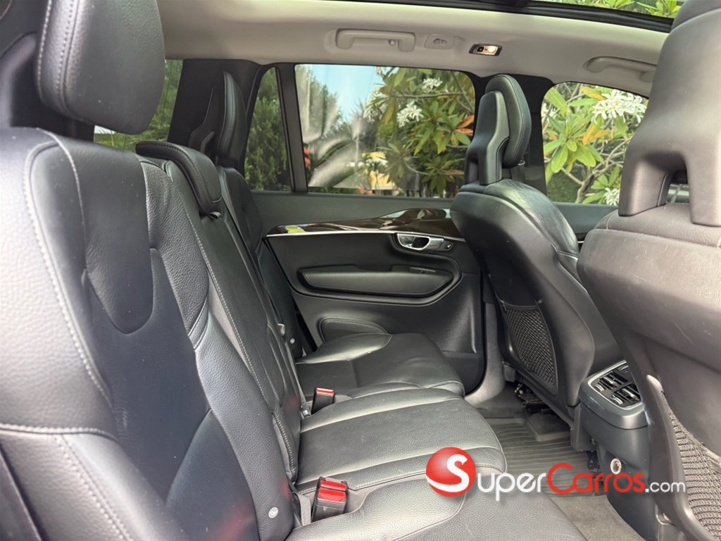 2018 Volvo XC90 Momentum T6 — foto 9 / 11
