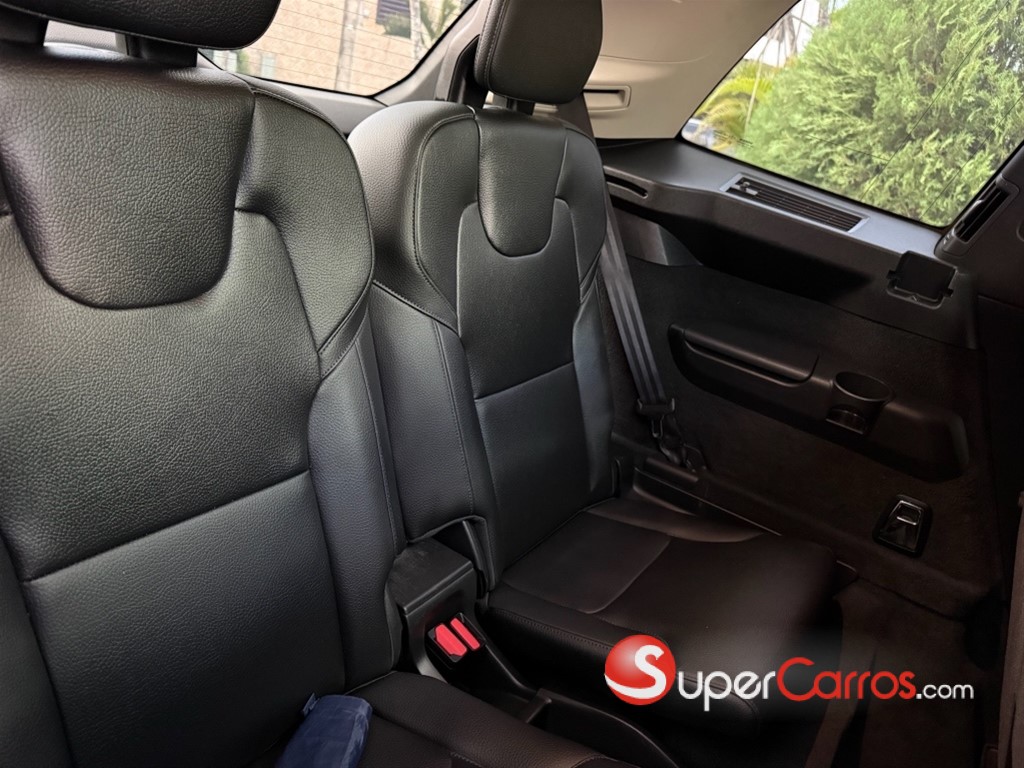 2018 Volvo XC90 Momentum T6 — foto 10 / 11