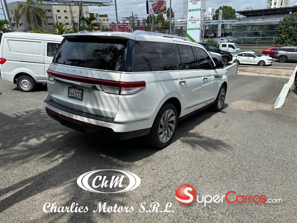 2022 Lincoln Navigator Reserve I — foto 4 / 10