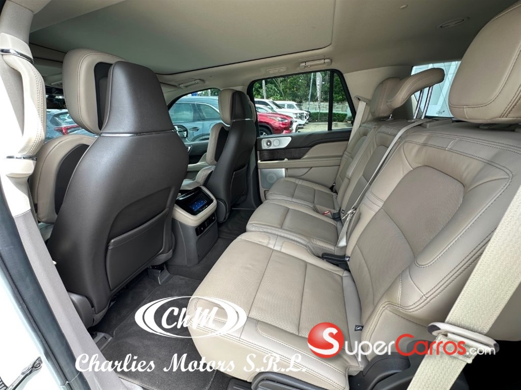 2022 Lincoln Navigator Reserve I — foto 6 / 10