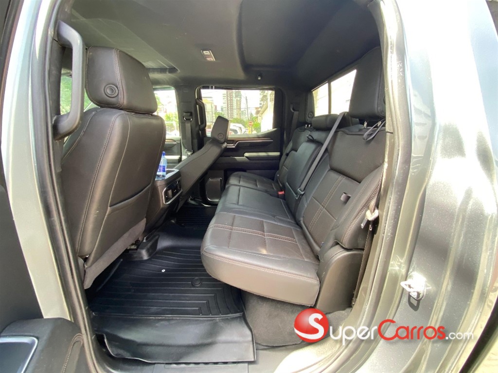 2024 Chevrolet Silverado High Country Duramax — foto 7 / 10