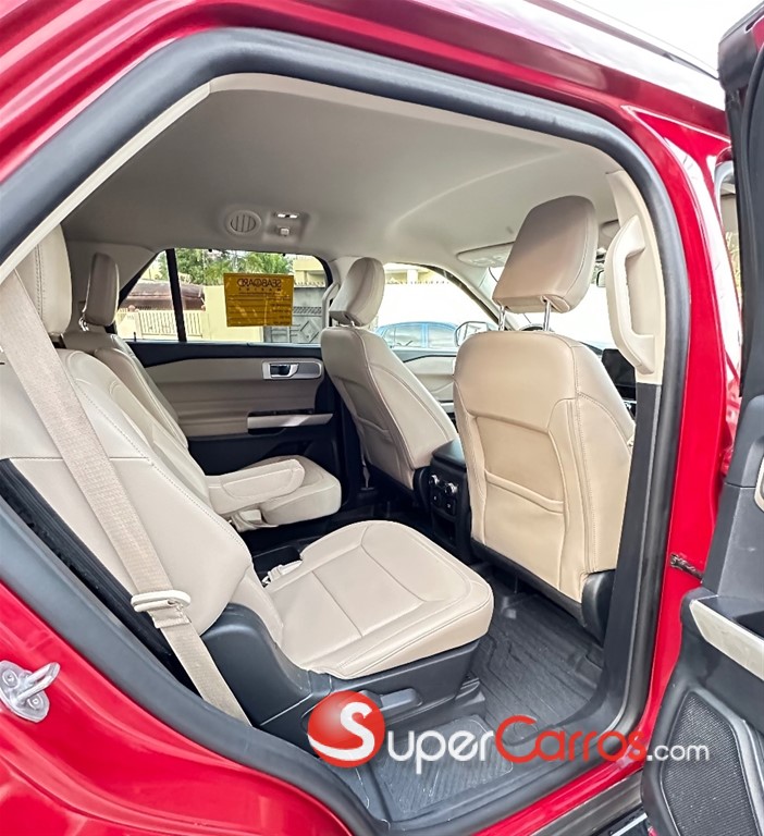 2021 Ford Explorer Limited — foto 8 / 12