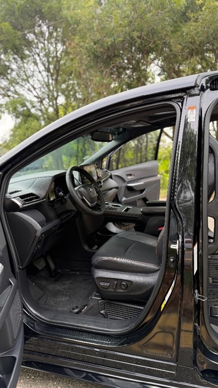2023 Toyota Sienna XSE — foto 5 / 11