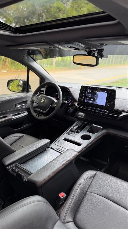2023 Toyota Sienna XSE — foto 6 / 11