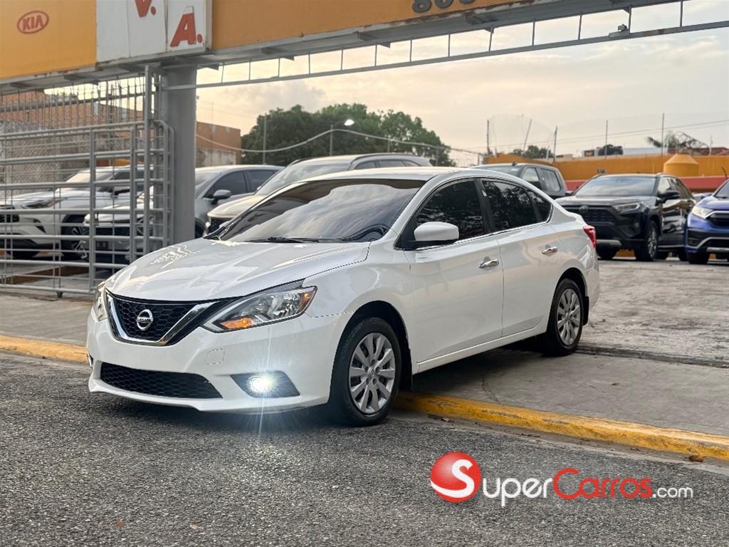 2017 Nissan Sentra SV — foto 2 / 10