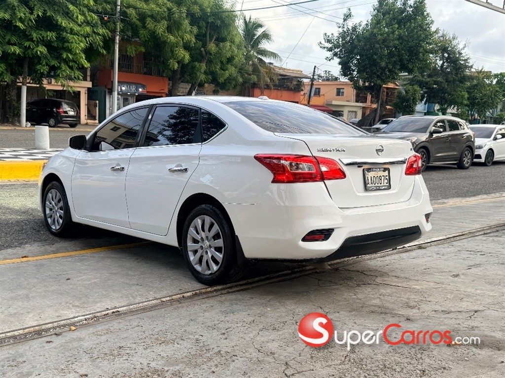 2017 Nissan Sentra SV — foto 7 / 10