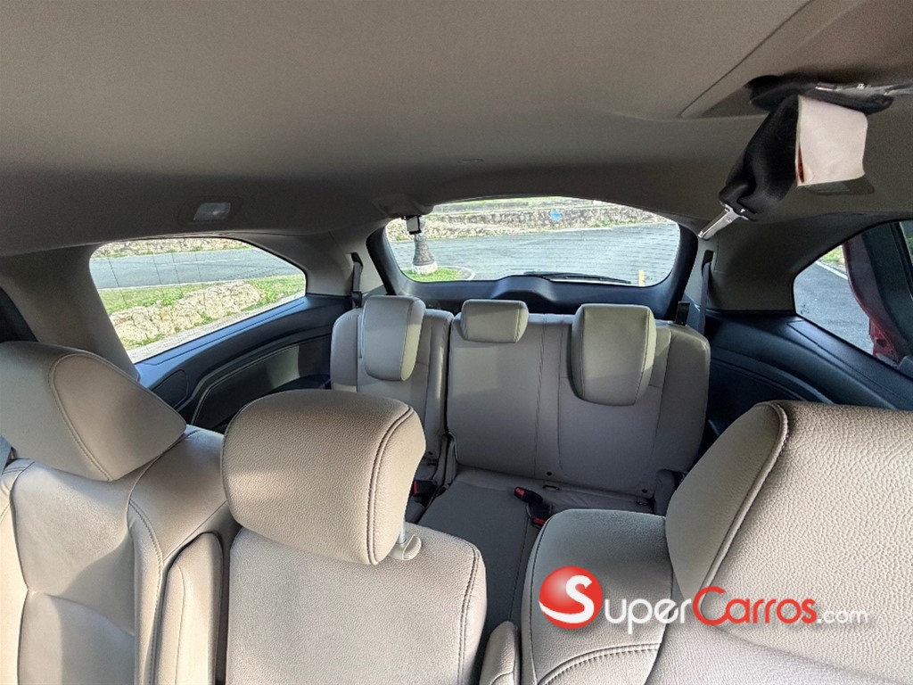 2022 Honda Odyssey EXL — foto 8 / 9