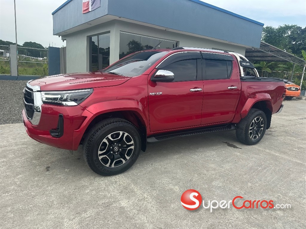 2025 Toyota Hilux SRX — foto 2 / 11