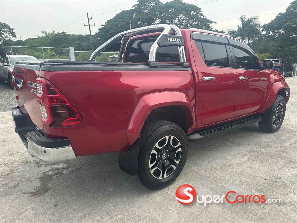 2025 Toyota Hilux SRX — foto 3 / 11