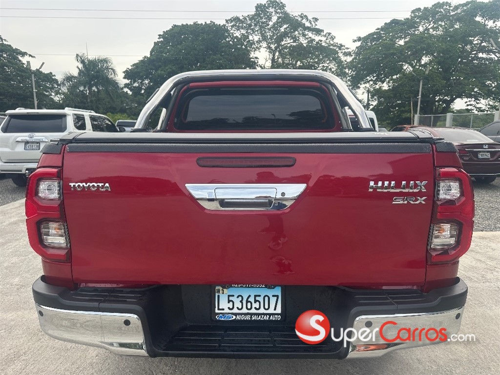 2025 Toyota Hilux SRX — foto 6 / 11