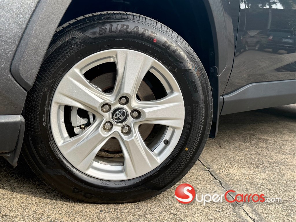 2020 Toyota RAV4 XLE — foto 2 / 11