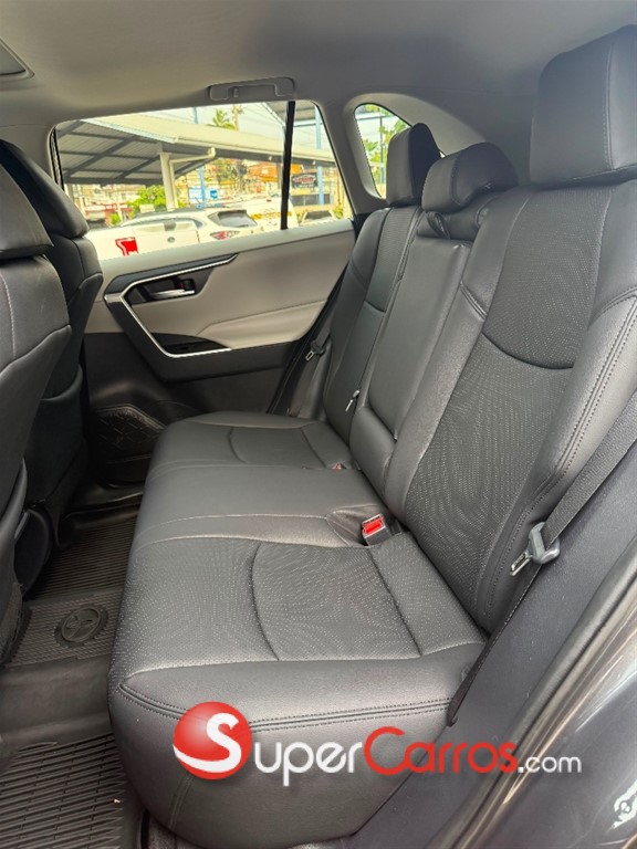 2020 Toyota RAV4 XLE — foto 7 / 11