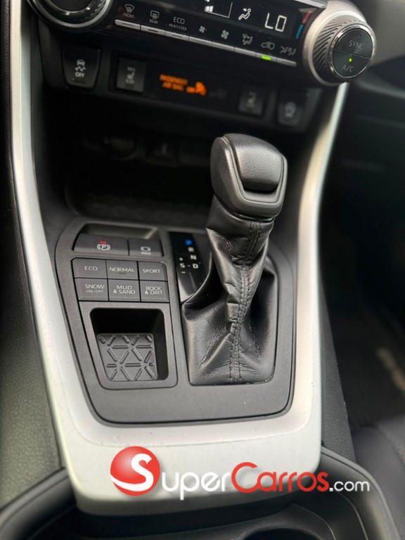 2020 Toyota RAV4 XLE — foto 10 / 11