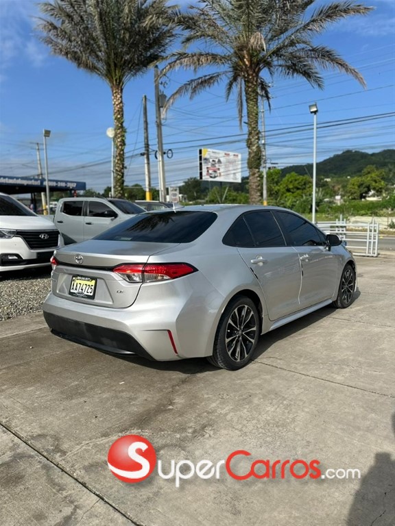 2021 Toyota Corolla LE — foto 2 / 8