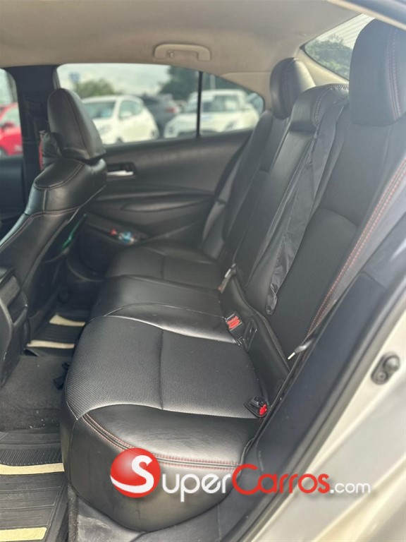 2021 Toyota Corolla LE — foto 3 / 8