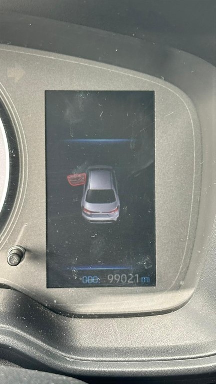 2021 Toyota Corolla LE — foto 4 / 8