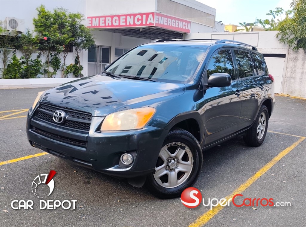 2012 Toyota RAV4 LE — foto 2 / 12