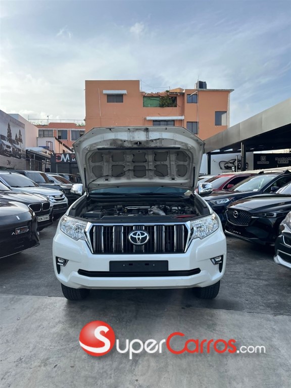 2020 Toyota Land Cruiser Prado TXL — foto 9 / 12