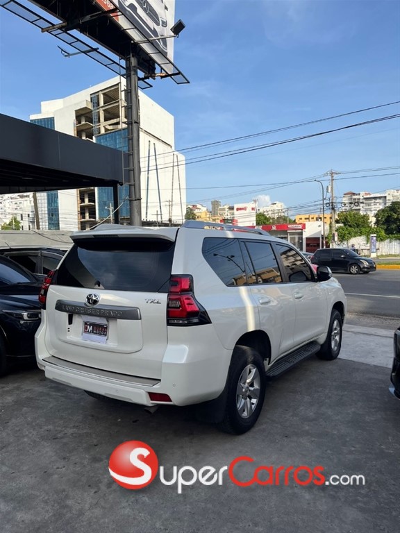2020 Toyota Land Cruiser Prado TXL — foto 12 / 12