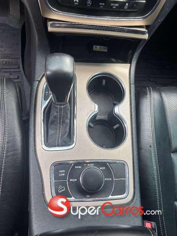 2016 Jeep Grand Cherokee Limited 4x4 — foto 9 / 12