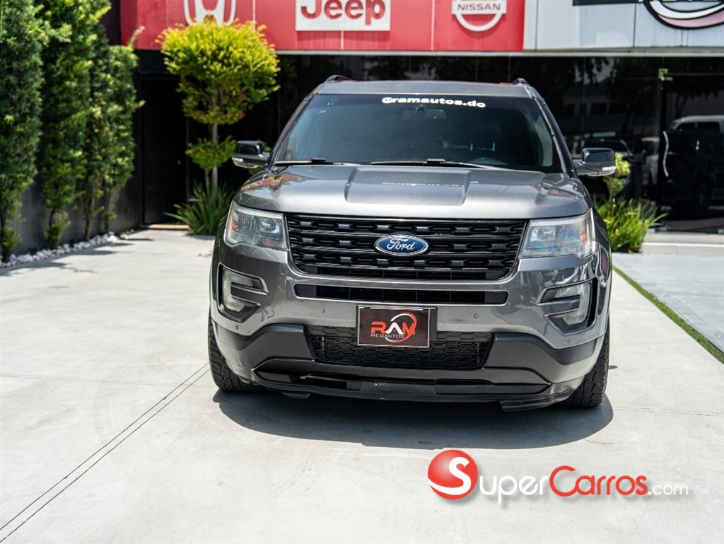 2016 Ford Explorer Sport — foto 2 / 12
