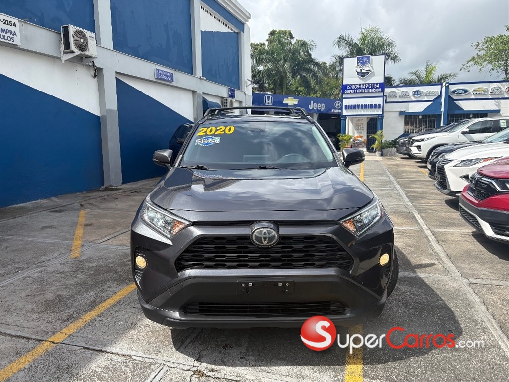 2020 Toyota RAV4 XLE — foto 2 / 10
